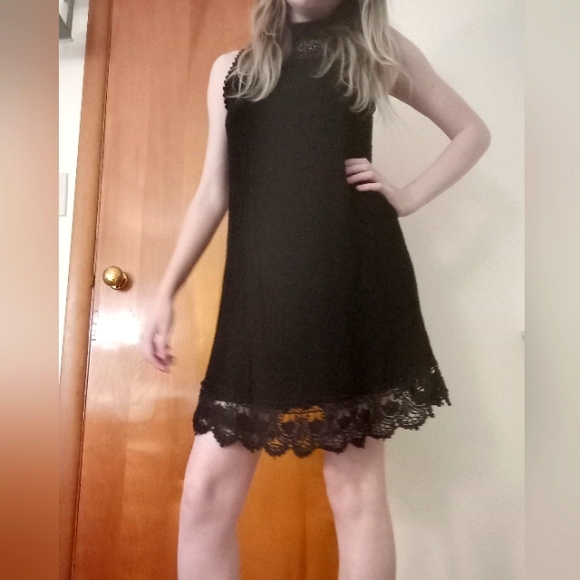 HINT OF MINT - Lace Little Black Dress in Goth / Gothic Style with Handmade Belt - Picture 3 of 16